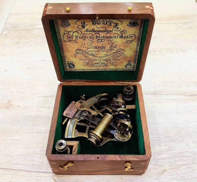 ANCIEN 3 & Nautique Laiton Travail Kelvin & Hughe Sextant Avec Cuir