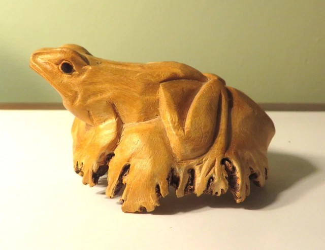 Hand Carved Frog on Mushroom Cap Parasite Wood 4" Long x width 3" x 2" Tall
