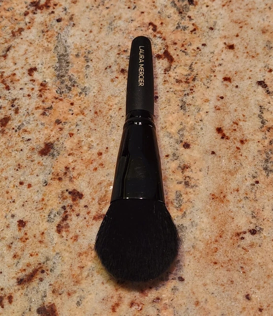 Laura Mercier Cheek Colour Brush