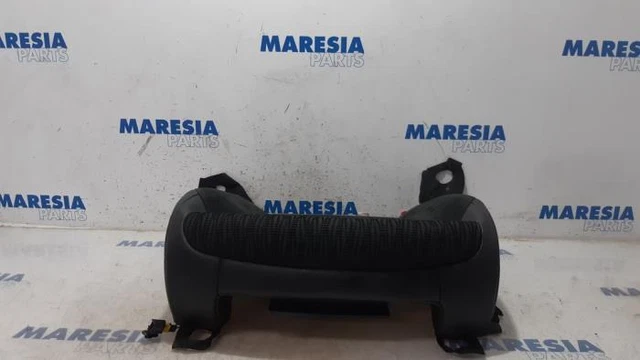 P18131783 Sitz rechts CITROEN C4 Grand Picasso (U) 401074