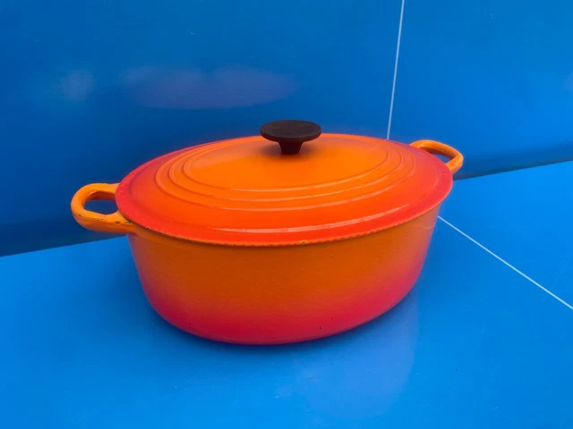 PLAT EN FONTE OVALE AC COUSANCES Le Creuset ø 30 CM ROUGE