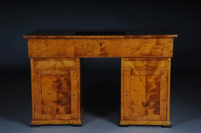L-136 Unica Biedermeier Reception Betulla Um 1840