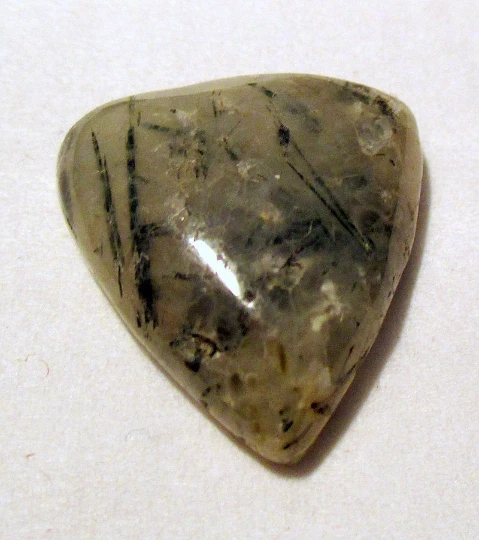 Préhnite cabochon pierre fine 19x17x4mm gemme multicolore reiki chakra plexus