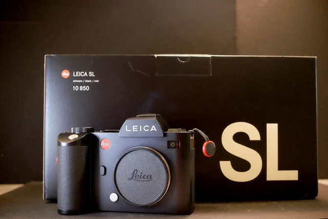 Leica SL (Typ 601) 24 MP Mirrorless Digital Camera -  [Near Mint]