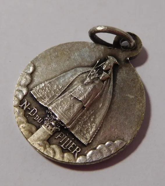 Médaille religieuse ancienne " Notre Dame du Pilier " - metal argenté