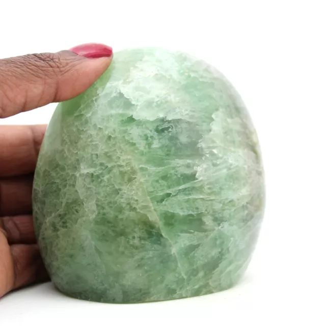 Forme libre polie en fluorite verte 750gr 85mm de Madagascar