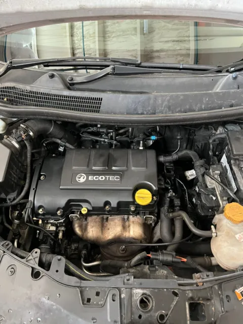 Vauxhall Astra J Corsa D Meriva B 1.4 Petrol A14XER ENGINE Complete 68k Miles
