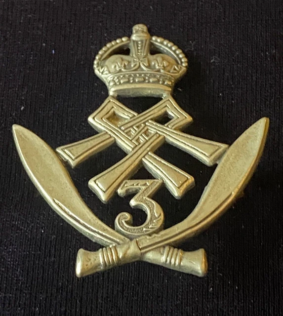 VINTAGE BRITISH MILITARY Cap Badge - 3rd Gurkha Rifles Regiment £4.19 ...