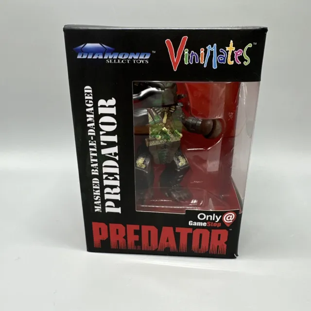Vinimates Masked Battle-Damaged Predator Diamond Select Toys Gamestop Exclusive