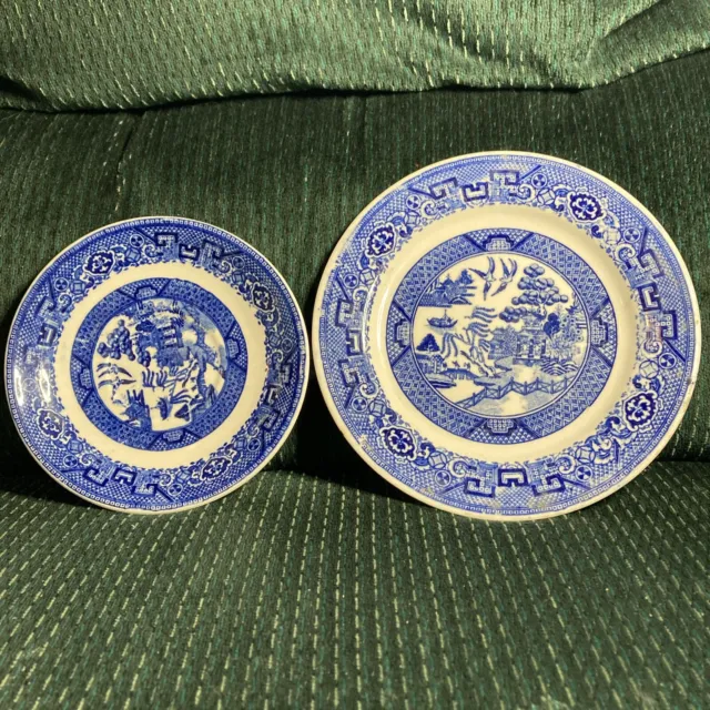 Vtg Set Of 2 Royal China Blue Willow  Bread Plates 6 3/8" +  5 3/4