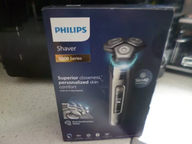 Philips Series 9000 S9974/35 Mens Wet Dry Electric Shaver NEW SEALED