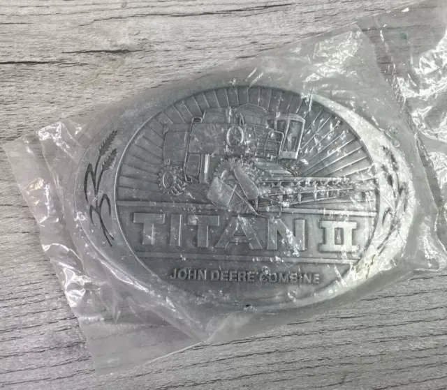 Vtg Collectible 1984 John Deere 8820 Titan II Combine Pewter Belt Buckle NEW