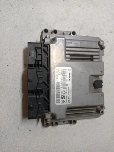 Calculateur moteur PEUGEOT 208 1 1608084880