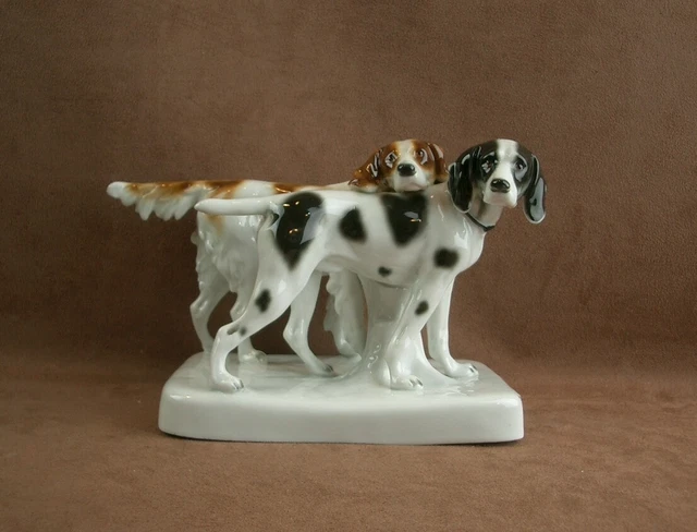 Superbe Groupe En Porcelaine Allemande Goebel Chiens De Chasse