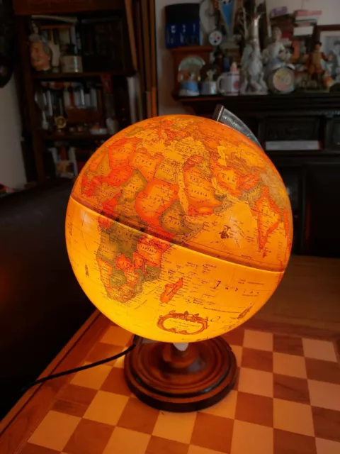 Vintage 1992 SCAN-GLOBE A/S Denmark 12” World Discoverer Illuminated Globe