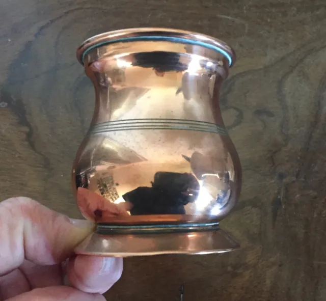 Ancien vase balustre en cuivre fait main 19ème siècle urne mesure 2