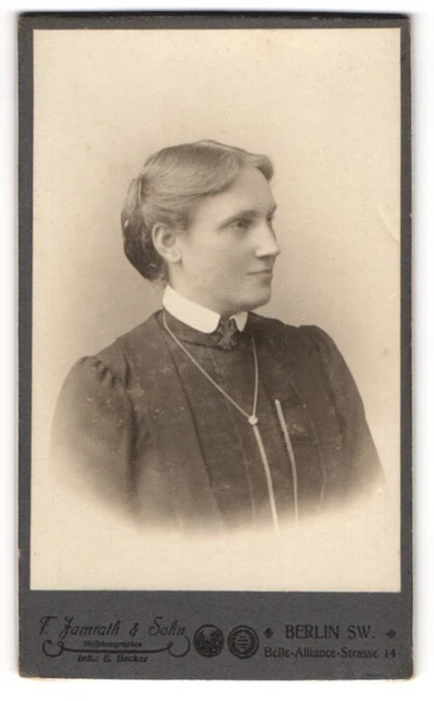 Fotografie F. Jamrath & Sohn, Berlin, Belle-Alliance-Str. 14, Portrait blonde F