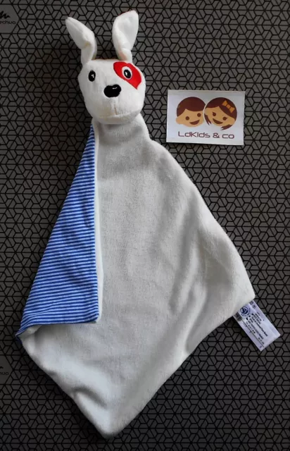 DOUDOU PELUCHE PETIT BATEAU CHIEN PLAT BLANC RAYE BLEU COEUR ROUGE 38 cm D1264