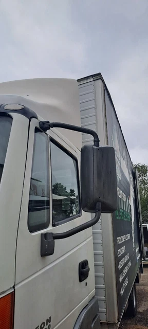 Nissan Atleon Patente b cassone 530 x250 h x200 motore ok solo 209k km fattubile Nissan Atleon Patente b cassone 530 x250 h x200 motore ok solo 209k km fattubile