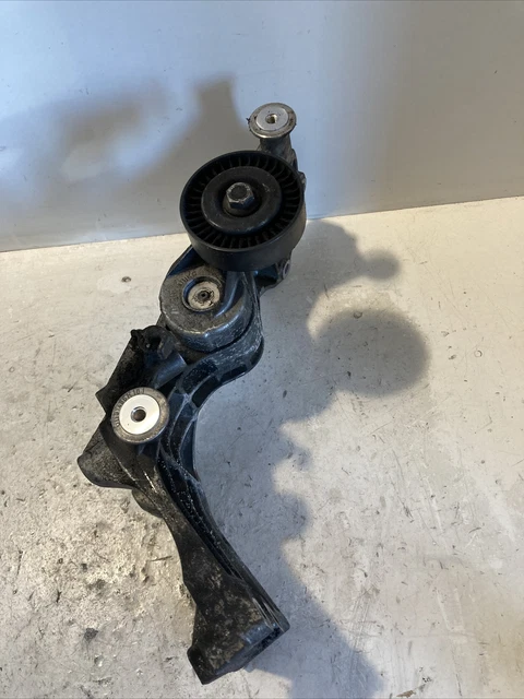 Mercedes w245 Alternateur Support Classe-B b170 Auto 2008