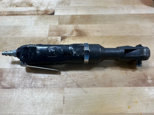 Ingersoll Rand Super Duty Air Ratchet (3/8” Drive) Model 111 2