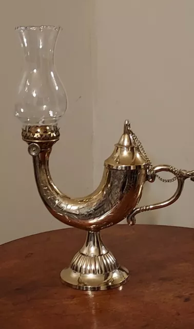 VINTAGE BRASS GENIE Oil Lamp with Glass Chimney SOLID BRASS Made