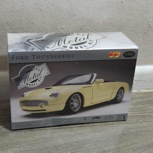 Testors Maisto Ford Thunderbird Metal Body #204 Scale Model Kit 1:24 050223MGL9