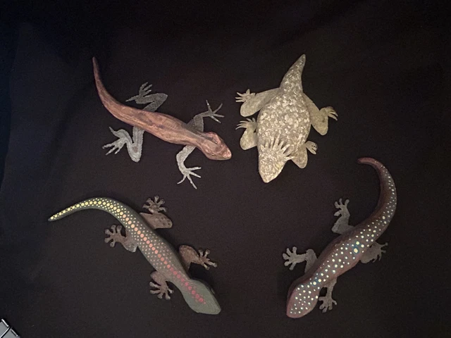 Vintage Lot 4 Folk Art Wood & Metal Painted Lizzard Figures