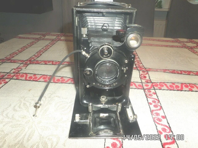 ALTE BALKENKAMARA mit ROLLEX PATENT-OBJ.SCHNEIDER & Co KREUZNACH f:4,5-P=13,5cm