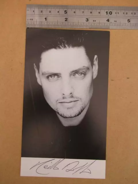Keith Duffy   Autograph (file YE1)