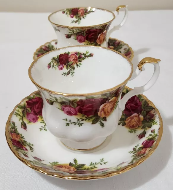 Vintage Royal Albert OLD COUNTRY ROSES set of 2  Footed Demitasse Cup & Saucer 3