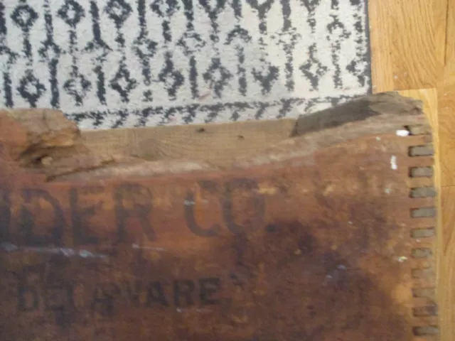 Antique Atlas Powder Co, Wilmington Delaware/box/crate 4