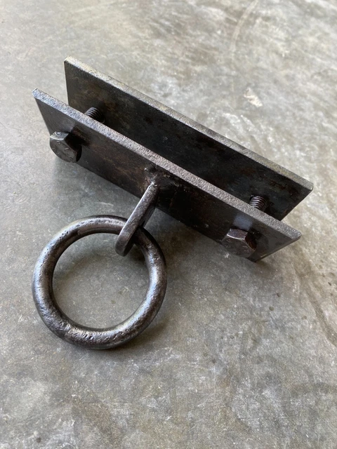 Ancien anneau à sceller en fer forgé, ferrure Art Populaire