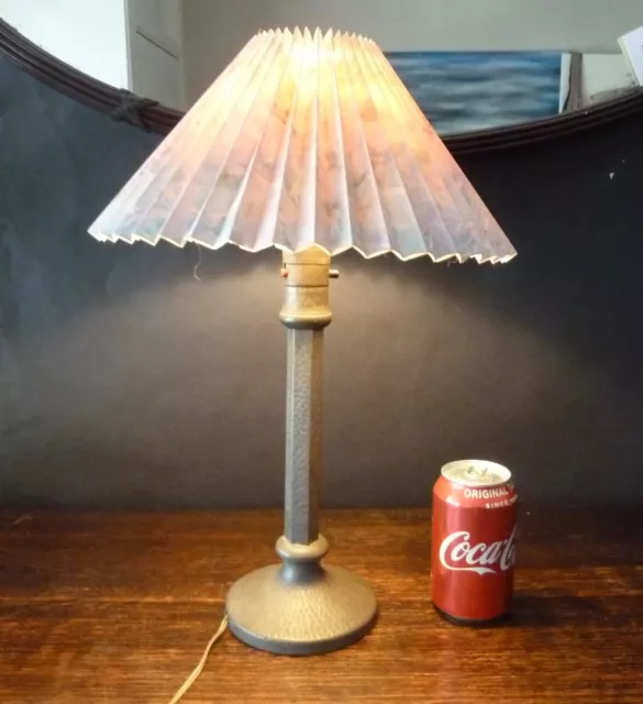 VINTAGE PEWTER TABLE LAMP, HAMMERED METAL DESIGN, Old ARTS & CRAFTS h16"/40,7cm