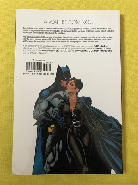 CATWOMAN Vol 3: Under Pressure TPB (DC, 2014) By Brubaker Gulacy Palmiotti 2