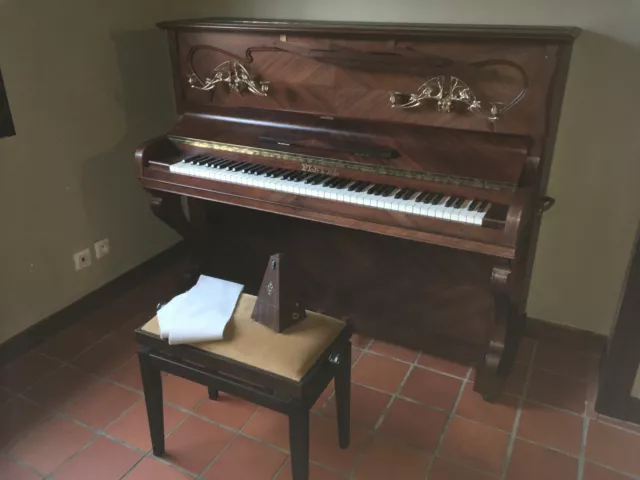 Banc de piano Yamaha No 900 (livré avec les pianos acoustiques B1, B2 et B3  - Banc uniquement)