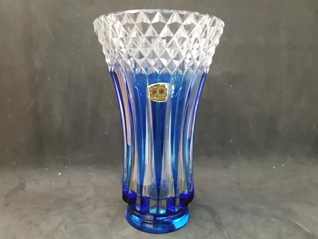 Vase Signé Val St Saint Lambert en Cristal Taillé Double Épaisseur, Bleu, Blanc.