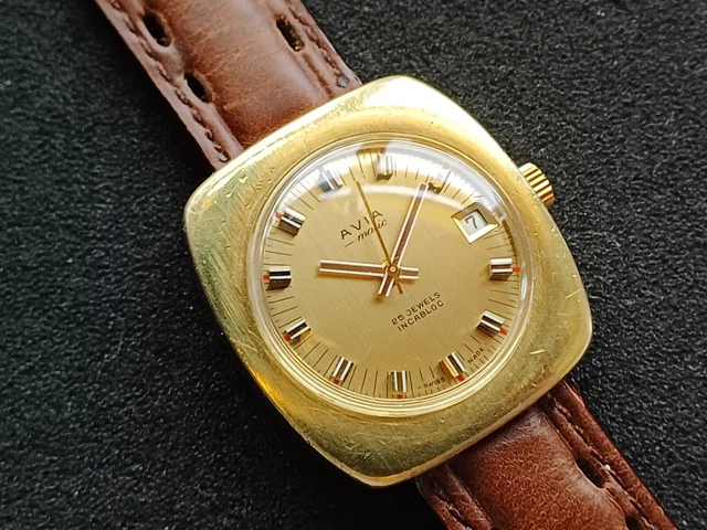 Montre Homme Vintage Continental Swiss - Avec Date, Mouvement Quartz, Diamètre 3.5cm, Occasion