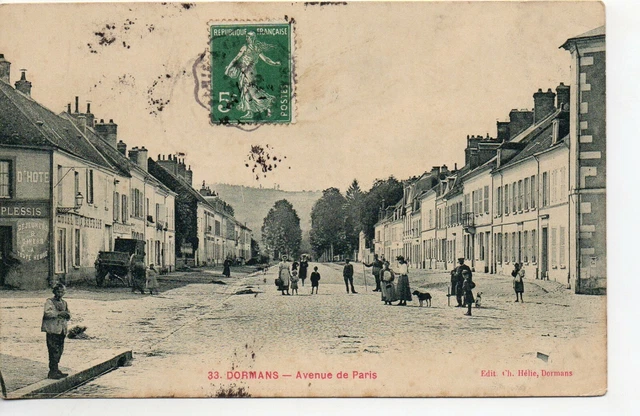 DORMANS - Marne - CPA 51 - rue de Paris - hotel