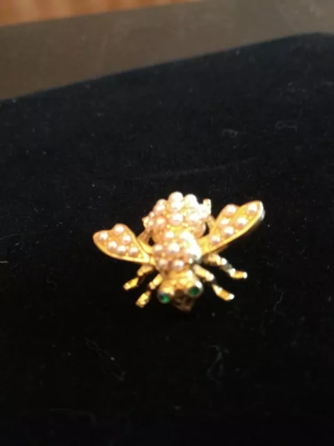 Joan Rivers Faux Seed Pearl Bee Pin - NWOT