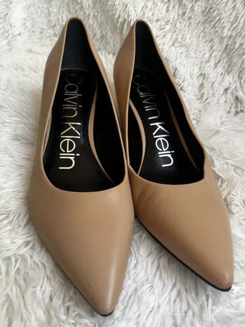 Calvin klein bronia pump discount