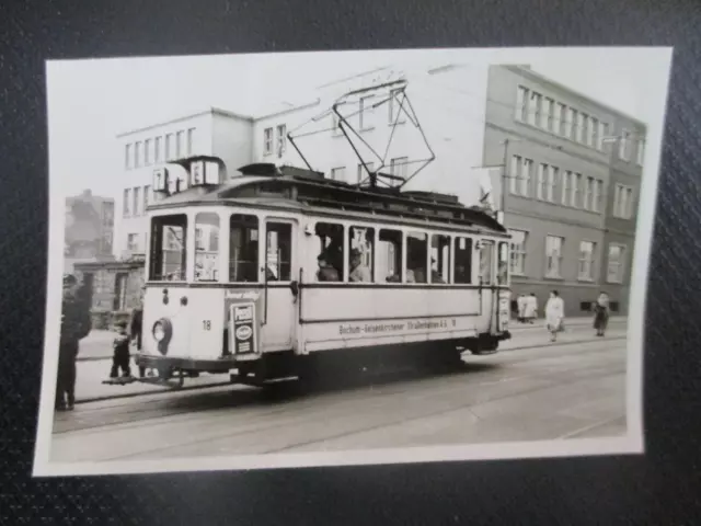 (1937A) Foto Strassenbahn BOCHUM-Gelsenkirchen, Tw 18, Bochum Hbf. 1953