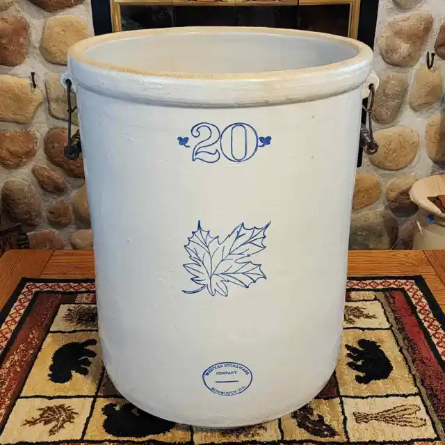 Vintage 20 Gallon Monmouth/Western Maple Leaf Crock with Handles - Circa 1906