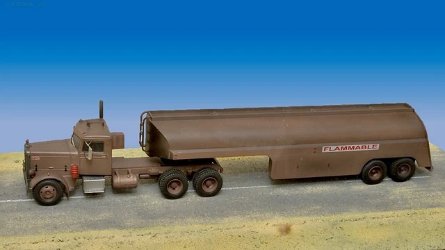 CAMION AMERICAIN PETERBILT 281 SEMI-REMORQUE CITERNE du FILM