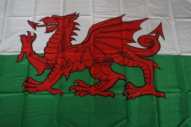 186  Drapeau  Pays De Galle Wales  90X150  Avec Oeillet De Fixation 3