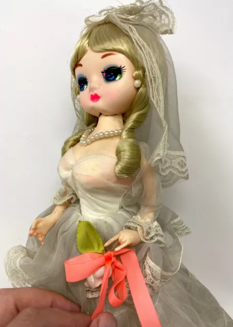 Vintage 1960s Korea Big Eyed Bride Bradley Doll  Dress Big-Eye Missing Music Box 3