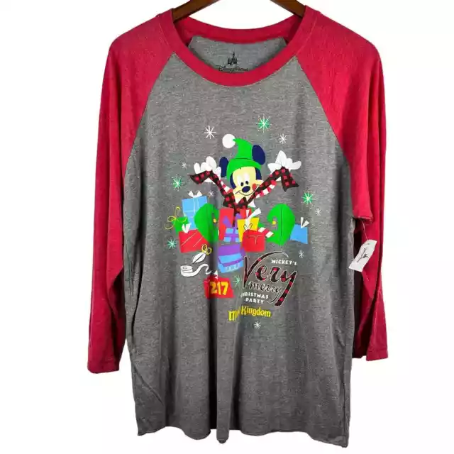 NWT Disney Parks Mickeys Very Merry Christmas Party Shirt Baseball 2017 Large