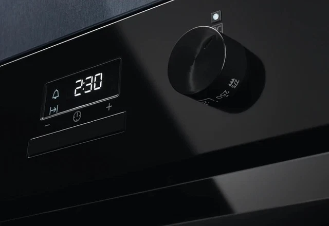 ELECTROLUX KOIGH00K Four Encastré Électrique Multifonction Aquacleaning Classe A 2