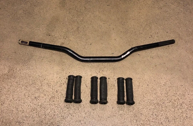 Renthal H839 Bend 1-1/8 Fat Bar Handlebars Honda Crf 250R 450R 450Rx Free Grips