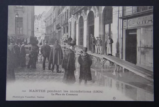 CPA postcard NANTES floods 1904 la Place du Commerce